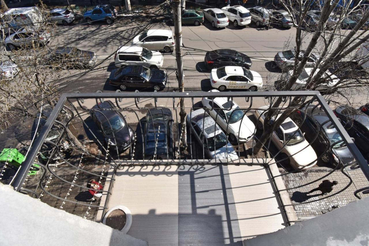 Прекрасная 4-Ех Комнатная Квартира В Самом Центре Erevan Exterior foto