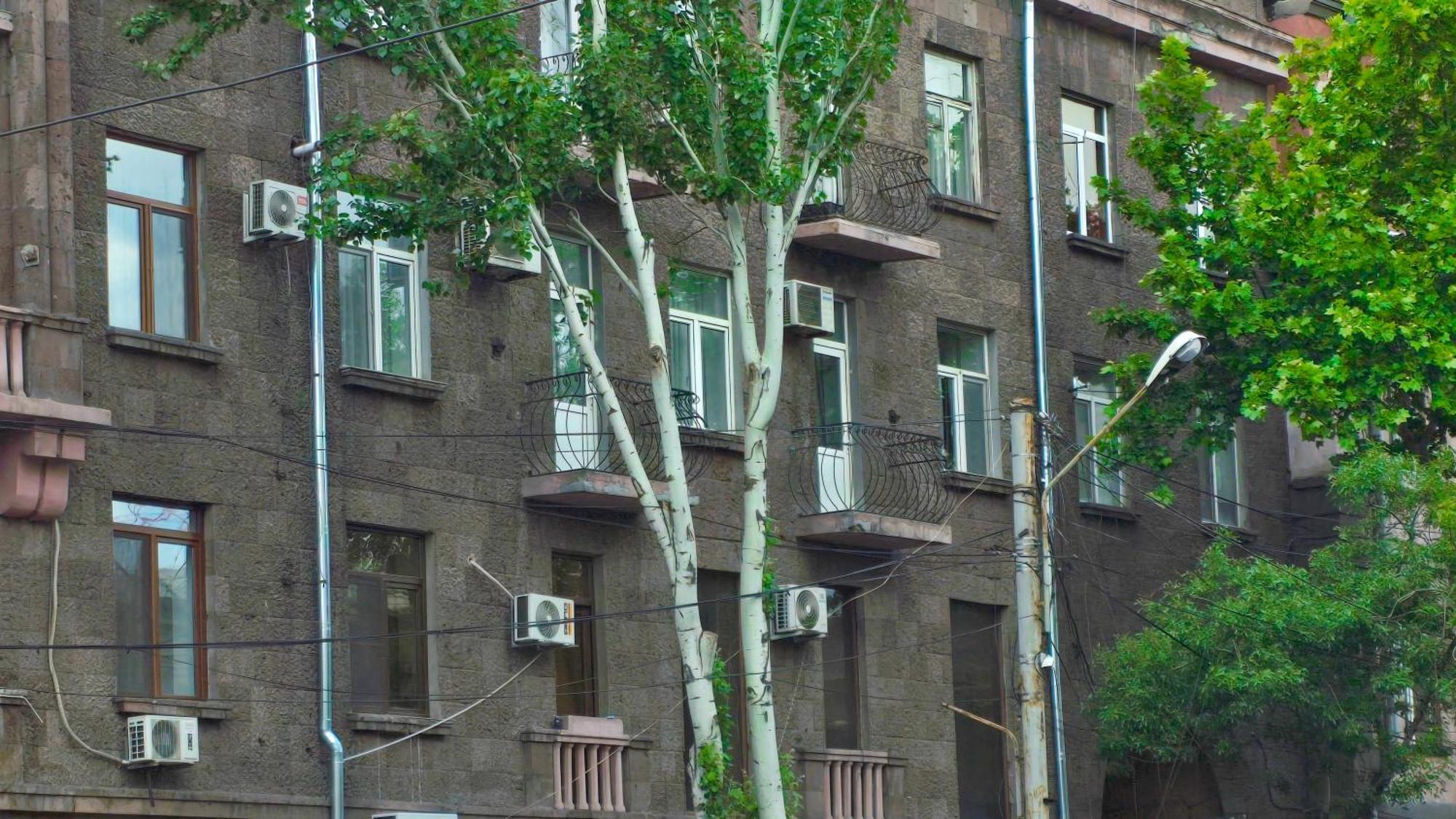 Прекрасная 4-Ех Комнатная Квартира В Самом Центре Erevan Exterior foto