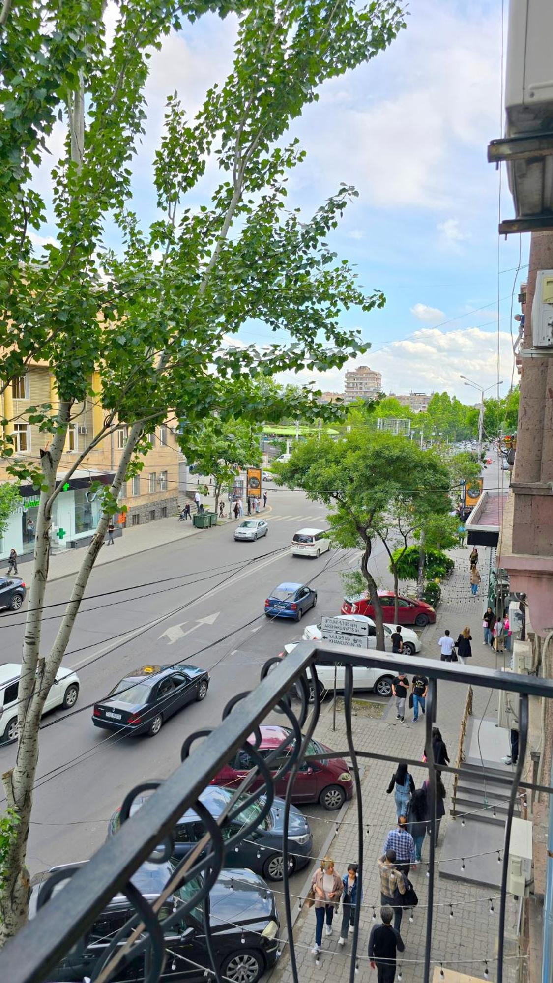 Прекрасная 4-Ех Комнатная Квартира В Самом Центре Erevan Exterior foto